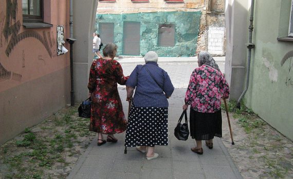 Estudo na Lituânia demonstra efeitos positivos de treino físico em mulheres idosas