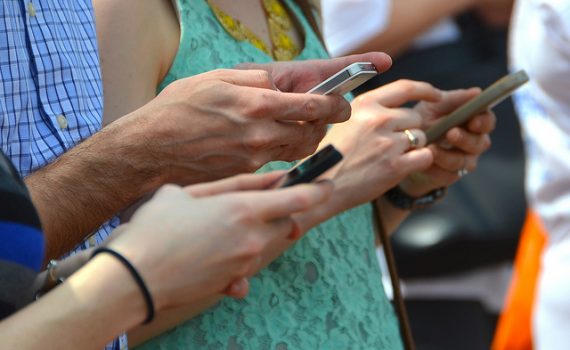 Cresce a tendência ao uso de mensagens móveis entre adolescentes