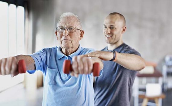 Exercícios melhoram a qualidade de vida de idosos com fragilidade