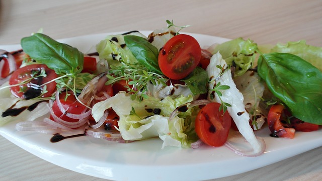 funiber-salada-vegetarianos