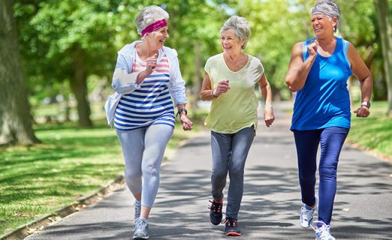 Entre idosos, exercícios são melhores que controle de peso para evitar doença cardíaca