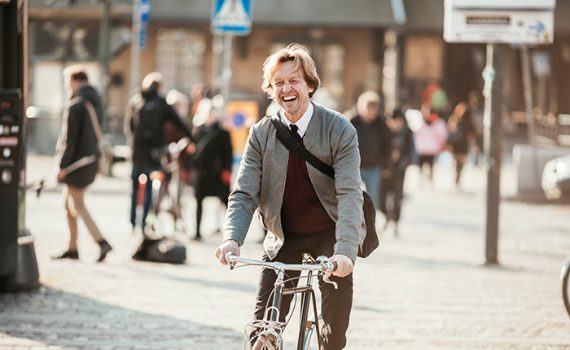 Para diminuir o risco de sofrer estresse, vá ao trabalho em bicicleta