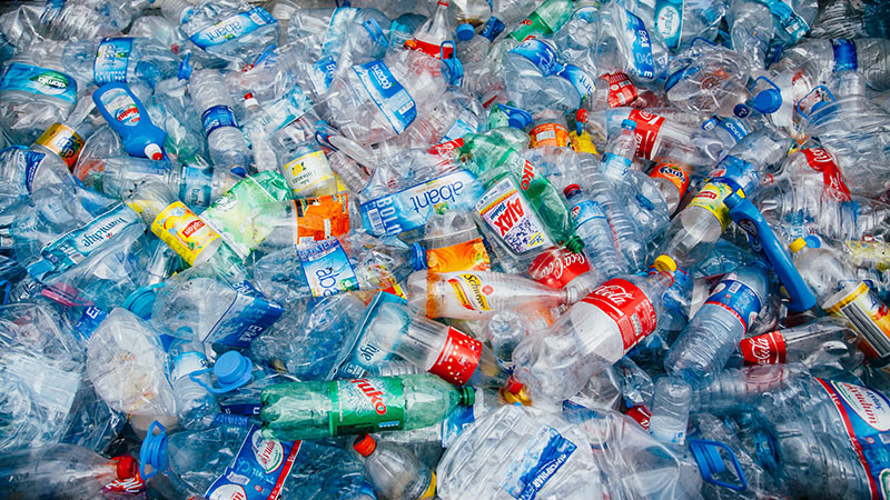 Ciência avança na decomposição do plástico