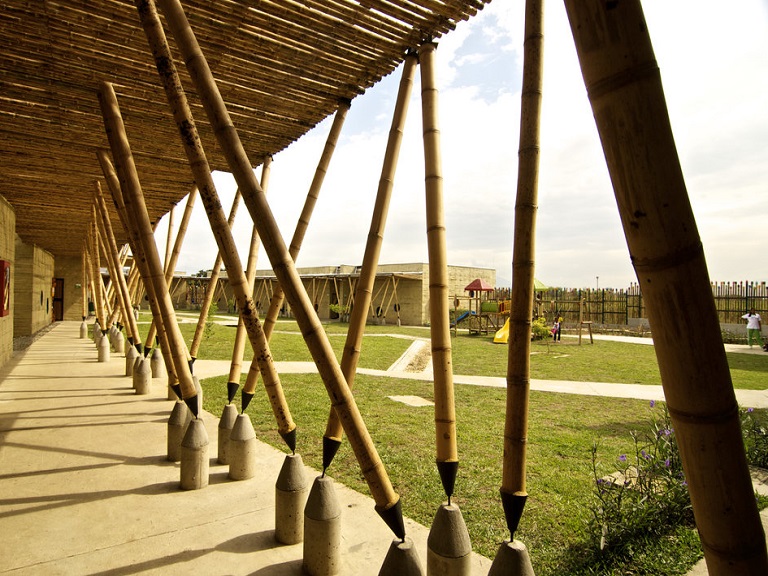 O centro colombiano El Guadual, premiado na Bienal de Veneza