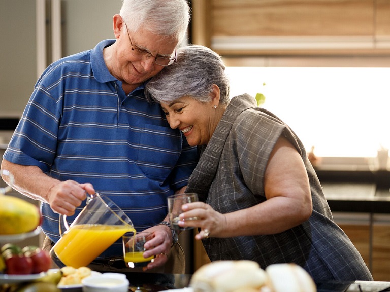 Como adaptar a cozinha para idosos?