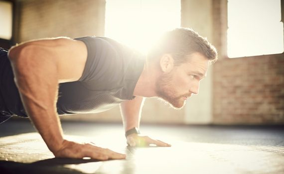 Flexões podem prevenir nos homens a incidência de doenças cardiovasculares