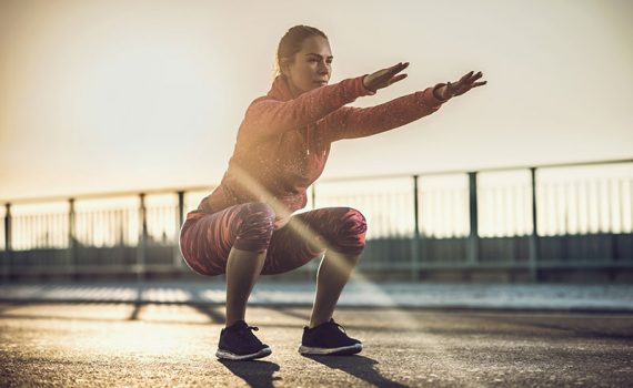 O agachamento completo é o mais efetivo para a hipertrofia muscular