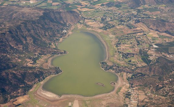 Lagoa no Chile se seca completamente