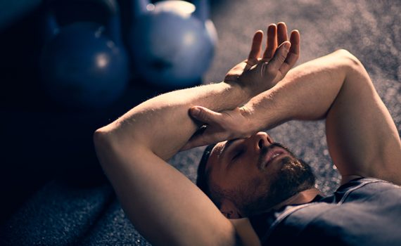 Dormir ajuda o corpo a se recuperar de exercício intenso