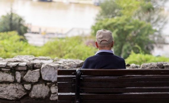 Espanha toma medidas contra a solidão dos idosos
