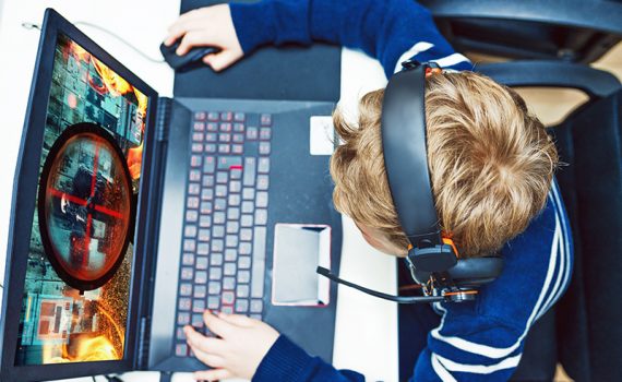 Regulamentação do uso de dispositivos eletrônicos para menores de idade