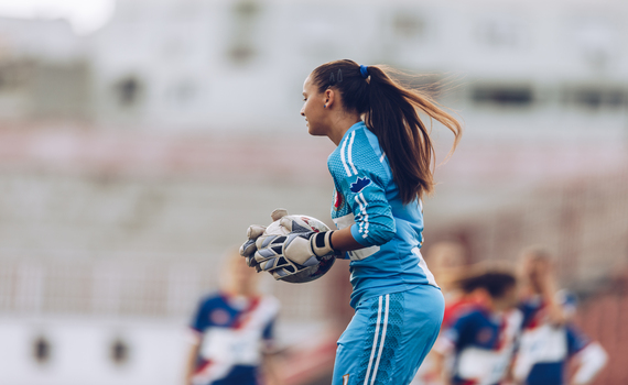 Por que as adolescentes não se exercitam o suficiente?