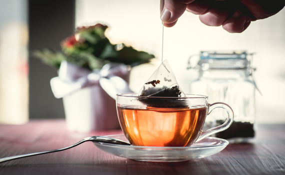 Chá preto: como prepará-lo para limpar o corpo e prevenir o câncer de cólon