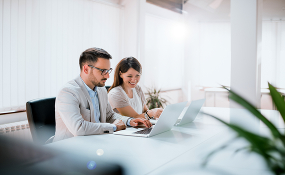 Medidas para eliminar as disparidades salariais entre homens e mulheres no marketing