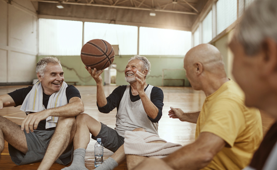4 benefícios dos esportes recreativos para adultos
