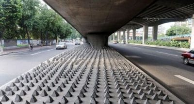 Arquitetura hostil na ponte de Guangzhou, na China