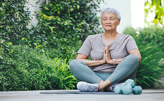 Como o treinamento em meditação pode melhorar o bem-estar de idosos