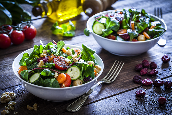  Os benefícios das dietas vegetarianas e veganas na redução do risco cardiovascular e de cancro