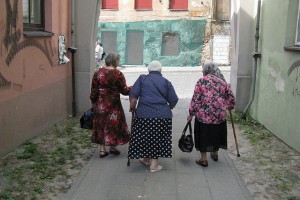 Estudio en Lituania muestra efectos positivos del entrenamiento físico en mujeres de edad avanzada