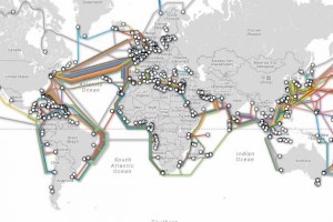 Mapa indica localización de los cables submarinos que conectan internet