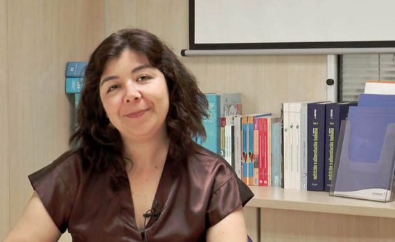 Profesora de FUNIBER, Alejandra Sandoval, opina sobre aplicaciones de la Grafología en la   escuela