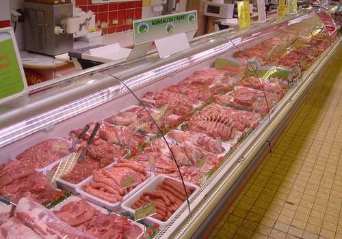 Opiniones FUNIBER: La carne y su impacto cancerígeno
