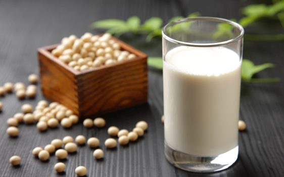 Tesis: Bebidas de alto contenido proteínico a base de soya