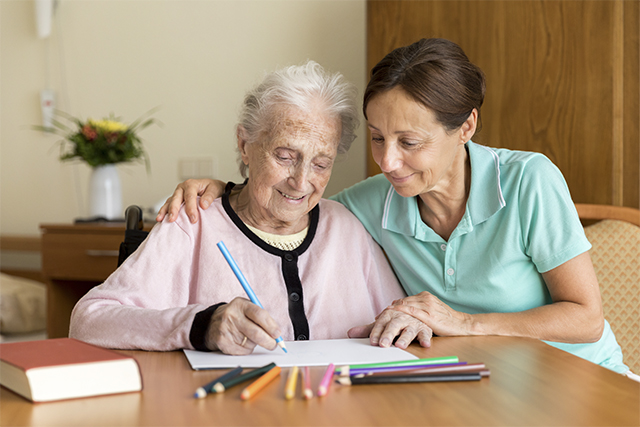 enfermos-alzheimer-asistencia-hogares