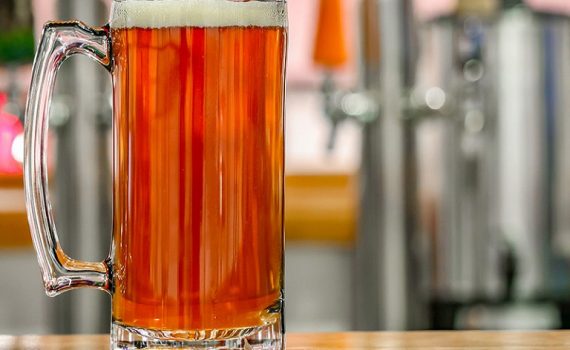 En Lisboa, buscan voluntarios para beber cerveza