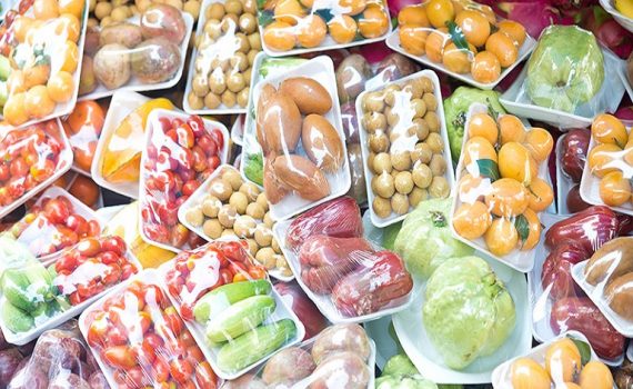 Campaña contra el exceso de empaques plásticos en los alimentos