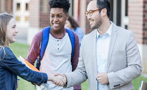 Principales funciones de los líderes escolares