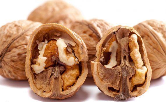 Un estudio indica que la dieta con nueces no altera el peso corporal