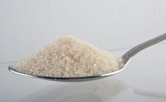 El consumo de azúcares añadidos aumenta el riesgo de fragilidad