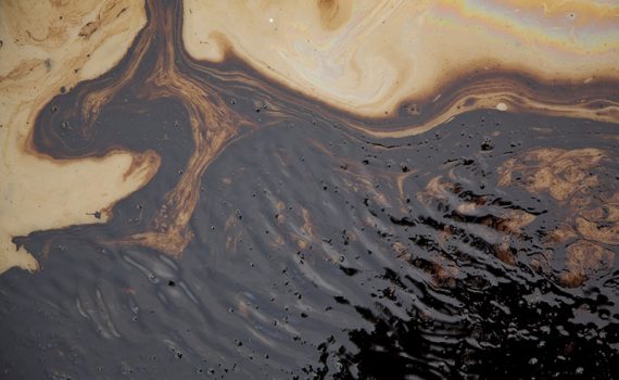 Se detecta por satélite un derrame de petróleo