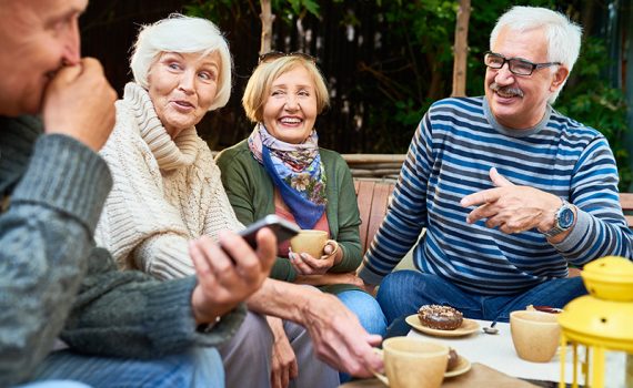 Seguimos necesitando la conexión social a medida que envejecemos