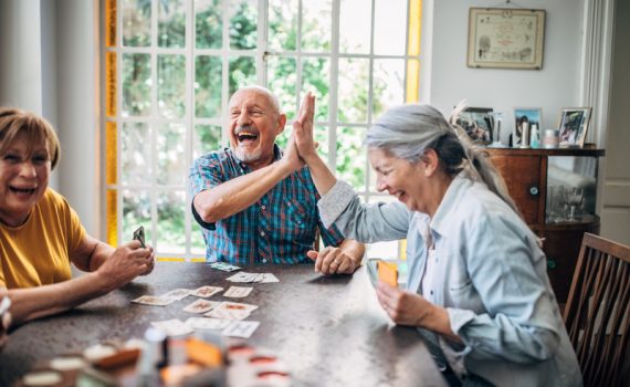 Un estudio muestra los beneficios de determinados juegos en adultos mayores