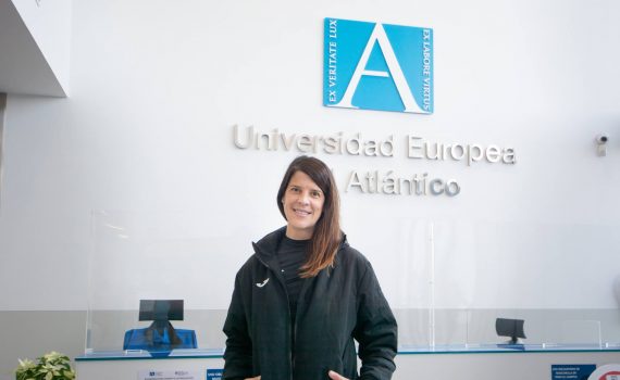 Opiniones FUNIBER: “es importante que exista una actividad deportiva adaptada a la mujer”