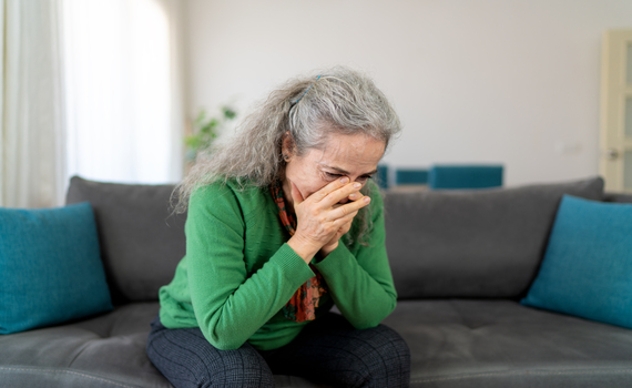 ¿Por qué los adultos mayores con trastorno de ansiedad no acostumbran a pedir ayuda?