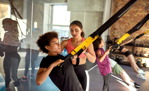 La importancia del fortalecimiento muscular en el desarrollo de los adolescentes  y jóvenes