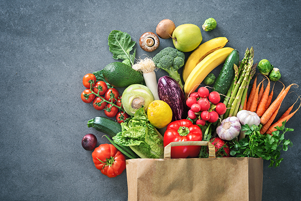 ¿Cómo impactan las frutas y verduras en el bienestar mental en la adultez?